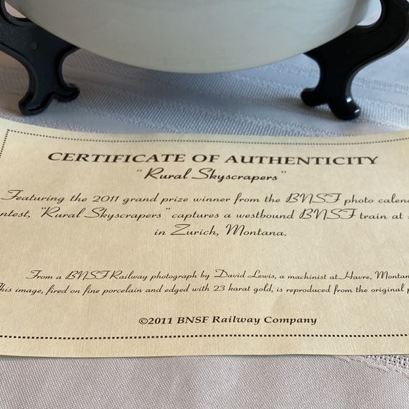 BNSF Railway “Rural Skyscrapers” Collectors Plate 2010 Safety Award - Picture 3 of 3